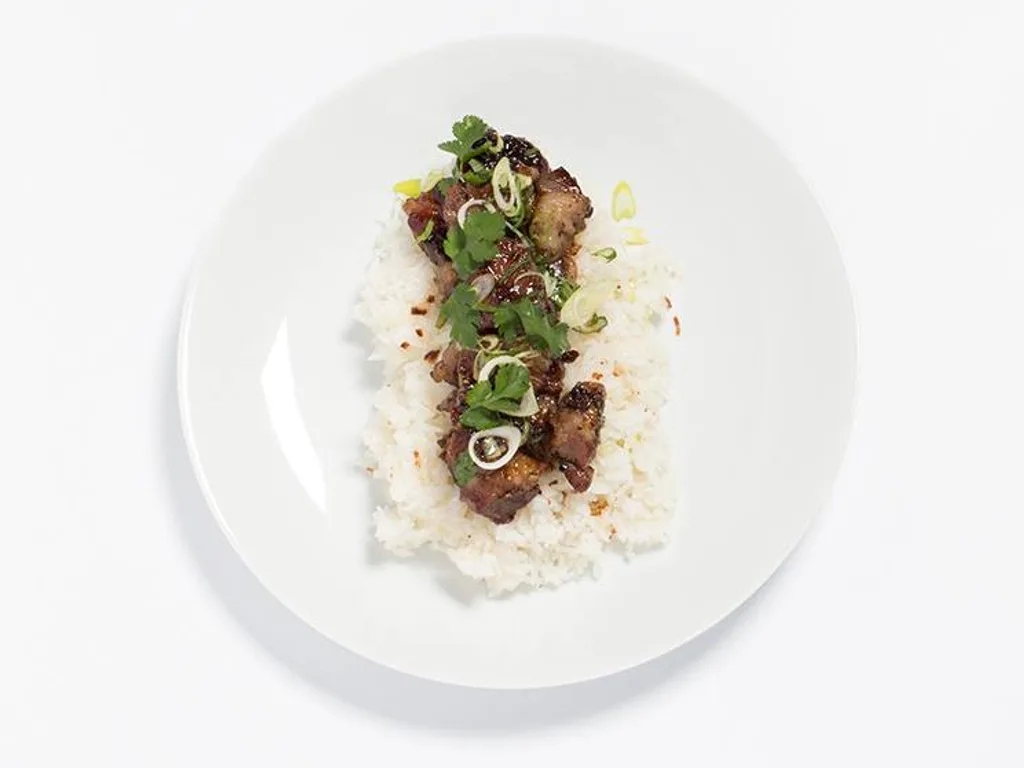 Porc noir de Bigorre confit au caramel & poivre de Phú Quốc